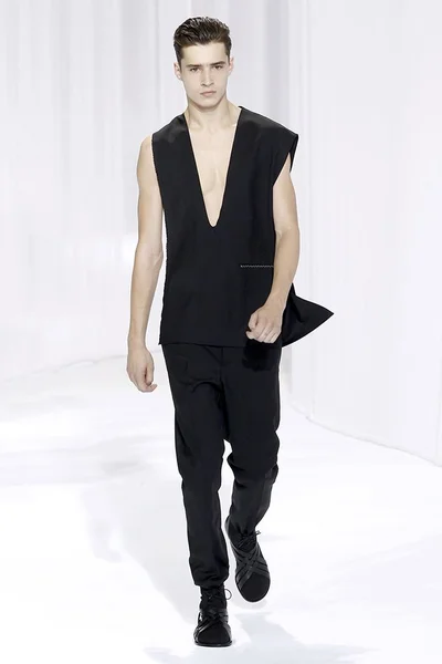 Look 9